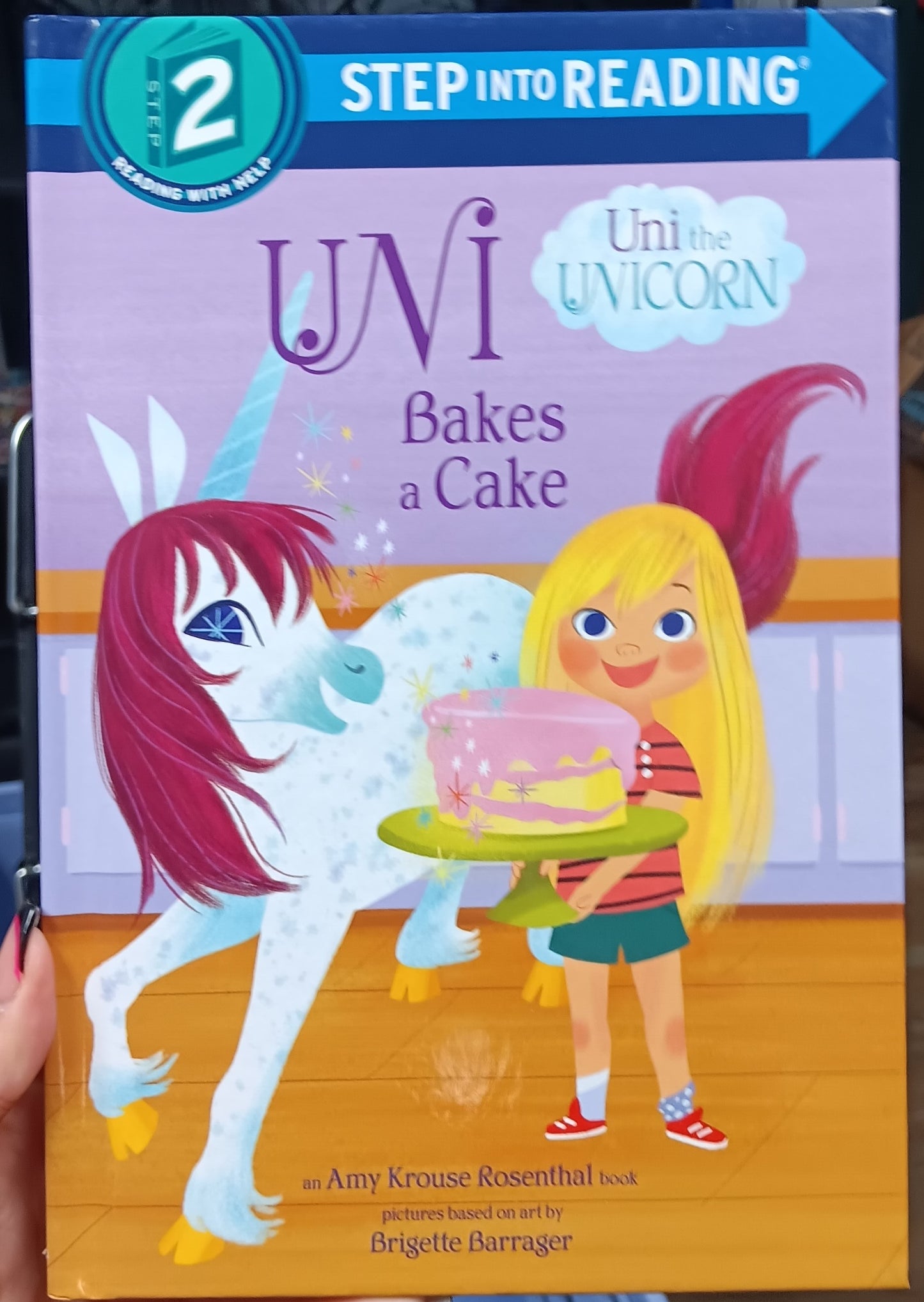 UNI THE UNICORN - BAKES A CAKE
